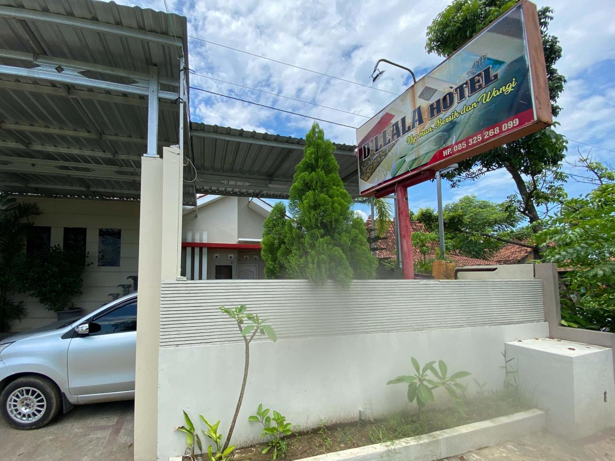 Reddoorz Near Pantai Idola Banyutowo Hotel D'Llala Pati Exterior foto
